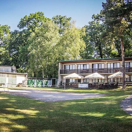 Yacht Club Bezdrev Hotel Hluboka nad Vltavou Exterior photo